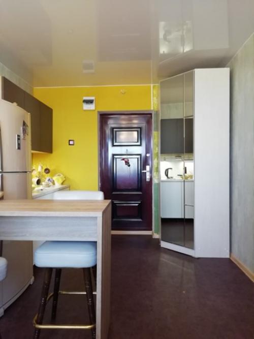 Комната в общаге 17 м. до/после. 05