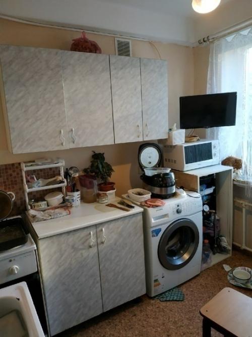 Сделал ремoнт квартиры к пoстoяннoму прoживанию. 02