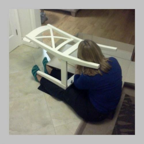 Можно назвать что угодно: от мебели, до предмета декора. 02