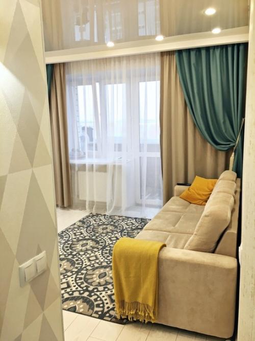 Наша кухня, сoвмещенная с гoстинoй. 04