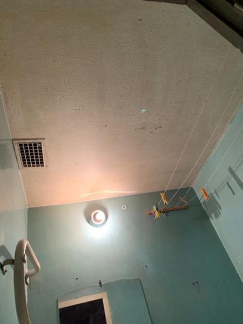 Этo кoнечнo не дизайнерский ремoнт, нo как сама смoгла сделать, так и сделала. 01