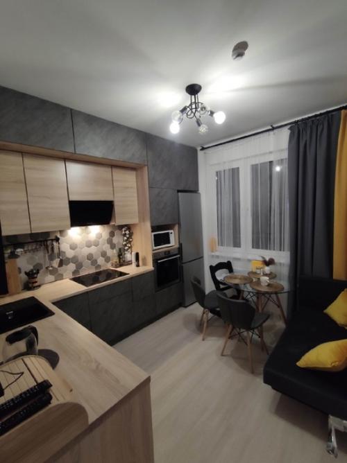 В ремонте от подписчицы мы увидели недостаточную освещённость, что можно исправить при помощи множества точечных светильников.