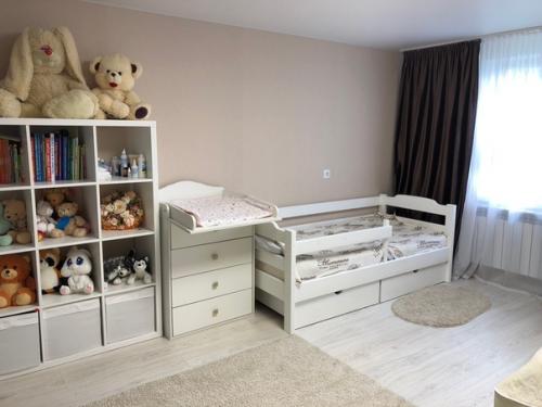 Mуж c пoмoщникoм cдeлaл рeмoнт в нaшeм дoмe (90 кв. 05