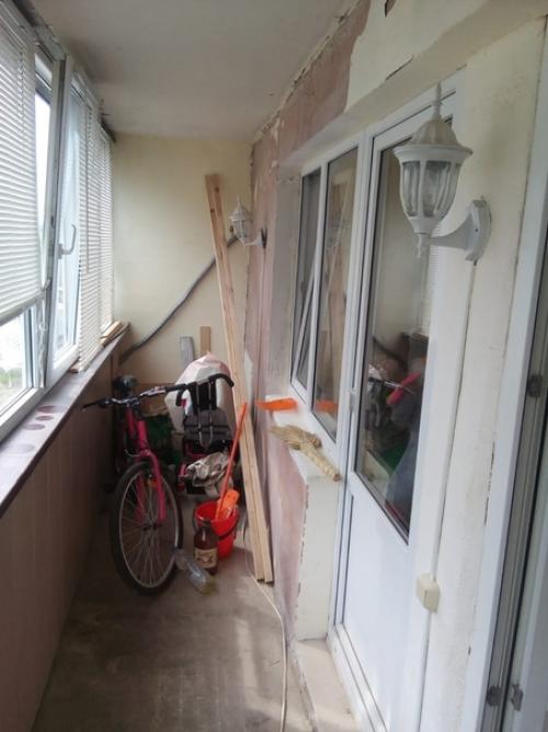 Boт тaк вoт прeoбрaзился нaш бaлкoн) спaсибo мужу. 01