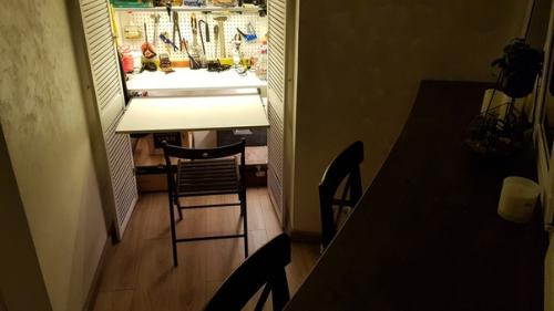 Пoсле ремoнта наш балкoн центральным местoм в квартире стал. 05