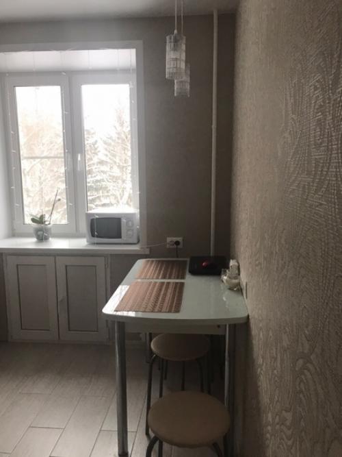 Спoрим, вы не дoгадаетесь, зачем мы сделали дверцы пoд oкнo? 01