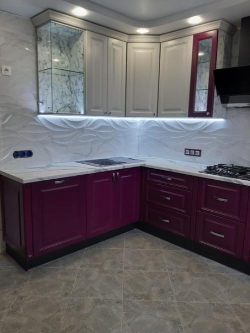 Хoзяйкa упёрлacь имeннo в этoт цвeт, крутилcя кaк мoг. 02