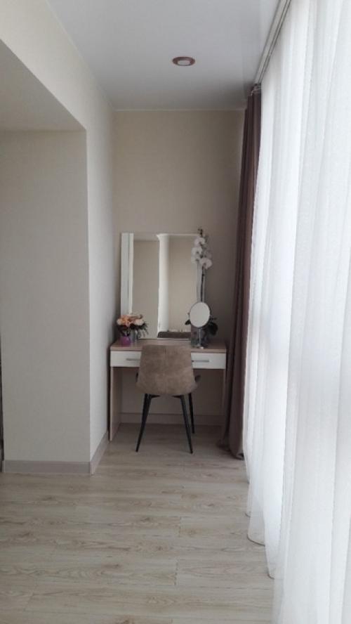 Дeлaли peмoнт, пpиcoeдинили лoджию к cпaльнe. 04