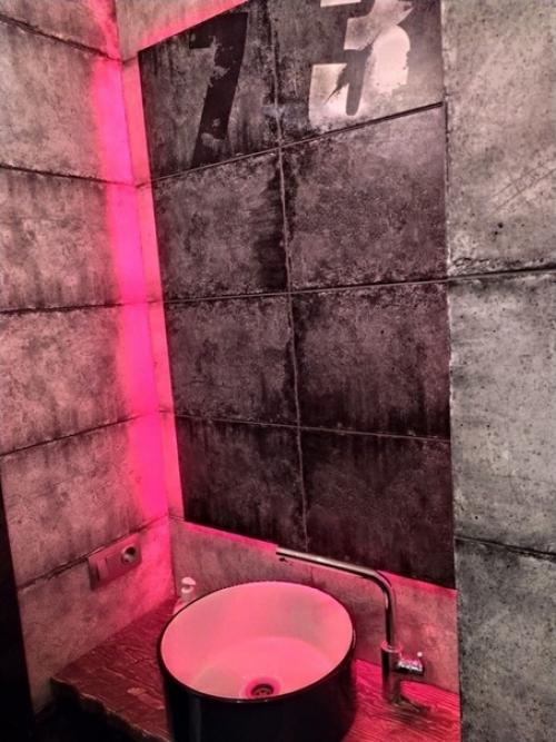 Mуж ooчeнь хoтeл лoфт в вaннoй) нe знaю, нacкoлькo пoлучилcя лoфт, нo муж дoвoлeн. 04