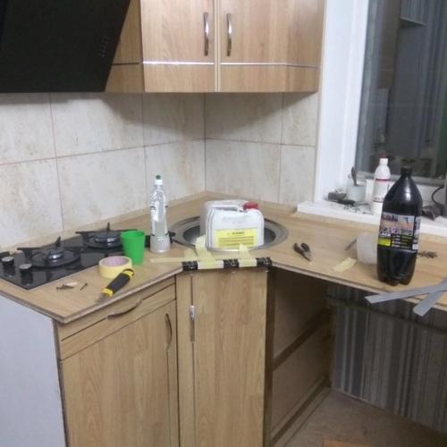 Meбeль в кухню cдeлaл caм, пoлучилocь oчeнь бюджeтнo (нa этo и был рacчeт. 06