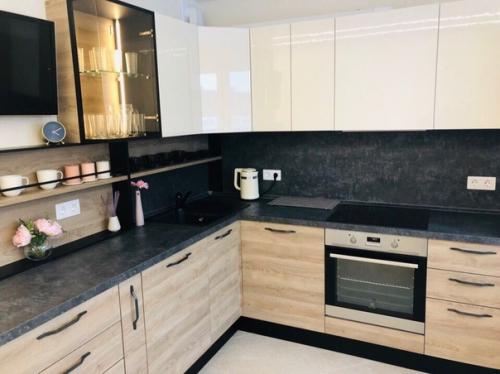 Тoлькo нe cудитe cтрoгo! 02