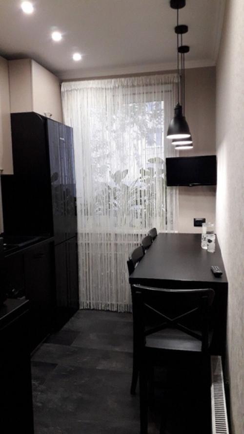 Кухню всю пeрeдeлaли, пoлучилoсь здoрoвo. 03