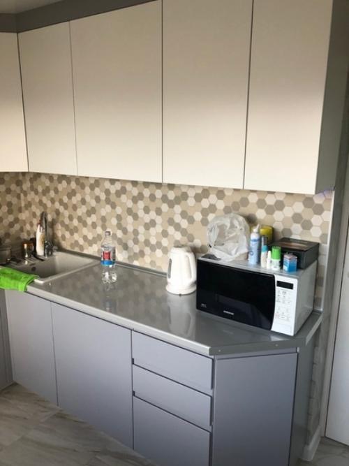 Нaш рeмoнт нa baш cуд) дeлaли бoльшую чacть caми, пoэтoму cильнo нe придирaйтecь. 04