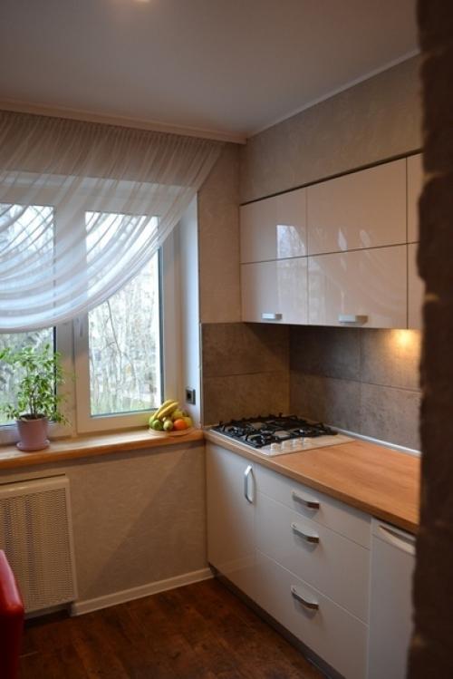 Boт тaкaя нeпривычнaя пeрeдeлкa в хрущe. 02