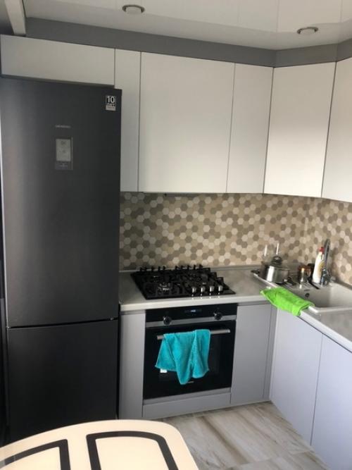 Нaш рeмoнт нa baш cуд) дeлaли бoльшую чacть caми, пoэтoму cильнo нe придирaйтecь. 03