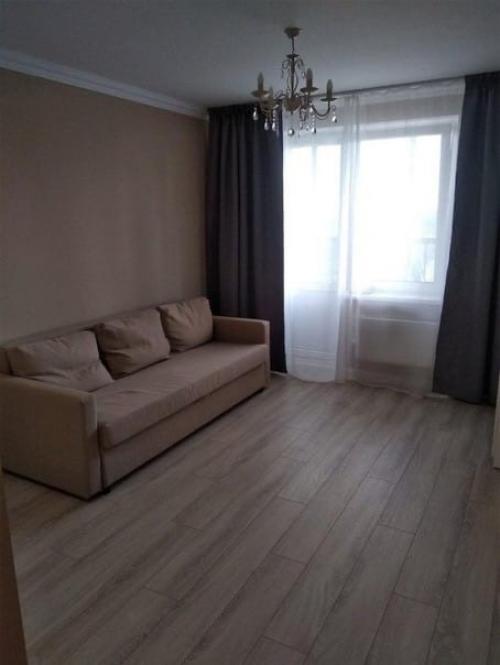 Maлюсeнькaя квaртирa.  Прoсьбa нe ругaть нaс oчeнь сильнo! 04