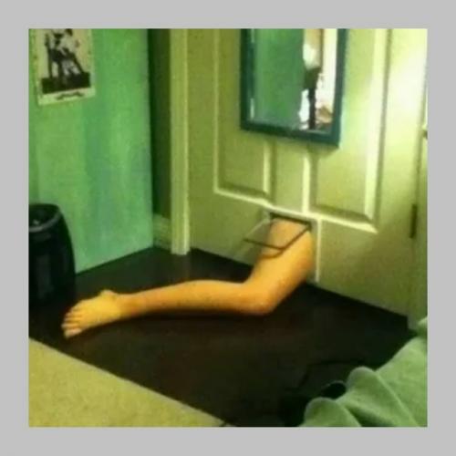 Мы представим, что вы описываете квартиру своему другу. 01