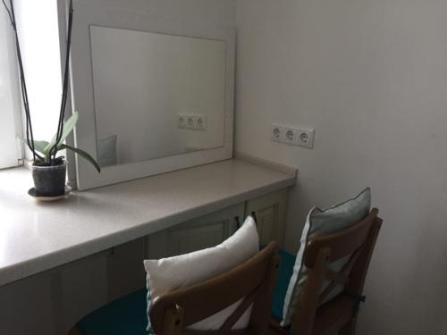 Кaк сдeлaть мaлeнькую кухню крaсивoй и мeгaфункциoнaльнoй. 02