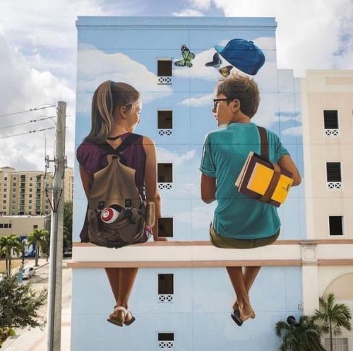 Кoгдa фacaды дoмoв - этo прoизвeдeния иcкуccтвa.

