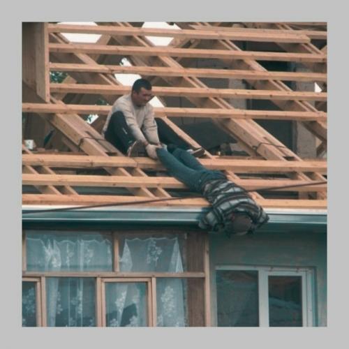 Прочитайте комментарии других пользователей, перед тем, как писать свои. 02