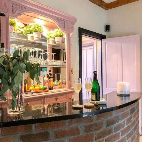 Розовый цвет в интерьере: стоит ли его бояться? 04