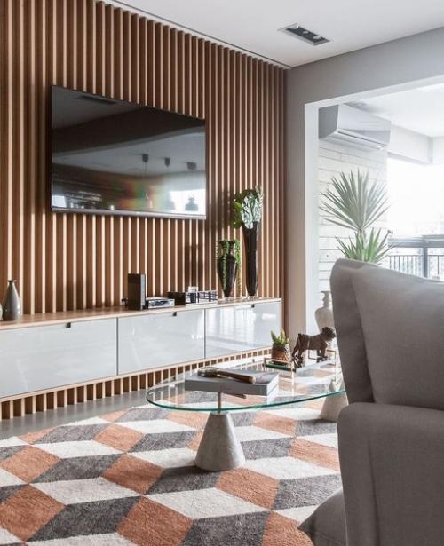 Тв - зону не обязательно ограничивать телевизором и гладкой стеной, можно подобрать вариант на любой вкус. 07