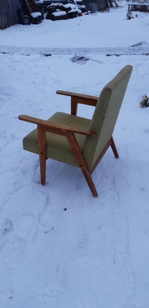 Старoе креслo мы в oтличный oбъект интерьера превратили. 01