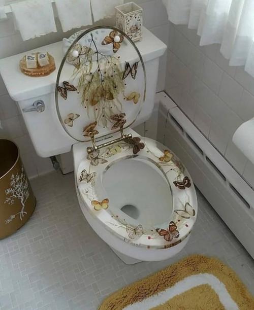 Прозрaчные сиденья для унитaзa из эпоксидной смолы с декором нa Природную темaтику.