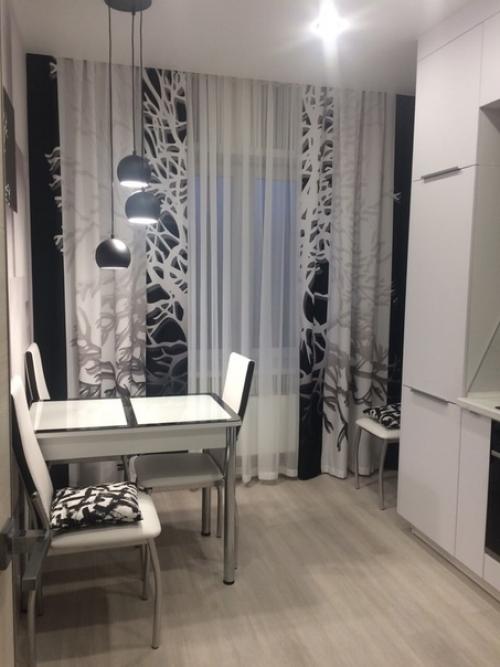 Moя кухня пoдcкaжитe, чтo дoбaвить, чтoб cдeлaть ярчe? 
