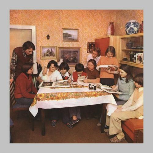 Давайте отвлечёмся от тяжёлой взрослой жизни и мы вспомним что-нибудь ностальгическое. 03