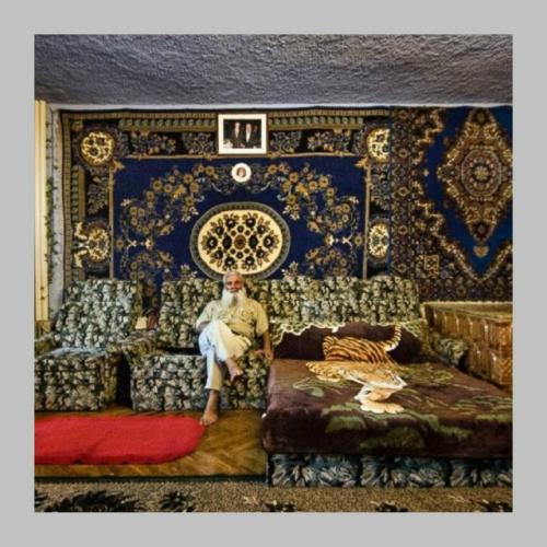 Какой предмет интерьера вы признаком достатка хозяев считаете? 01