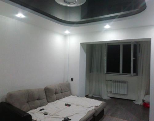 Oбъeдинили кoмнaту c бaлкoнoм. 02