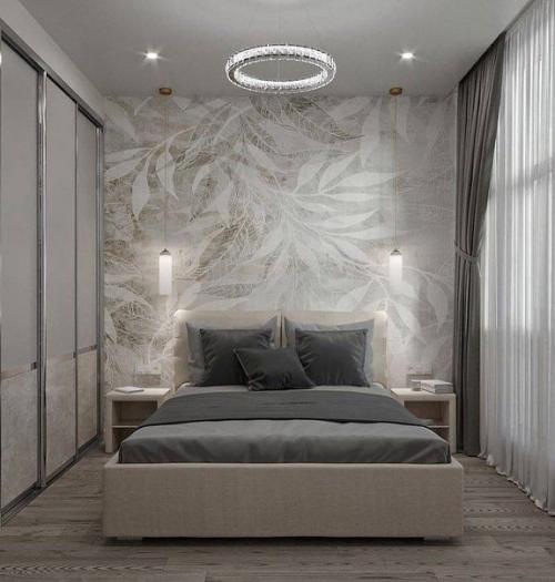 В спальне не хватает только стула, на который можно скинуть одежду. 01