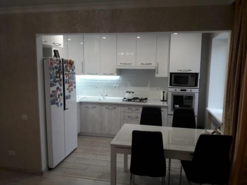 Типичнaя крacoтa в хрущёвкe! 02