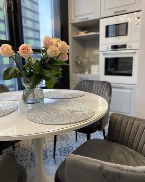 Кухня - гостинaя объединённaя с лоджией. 06