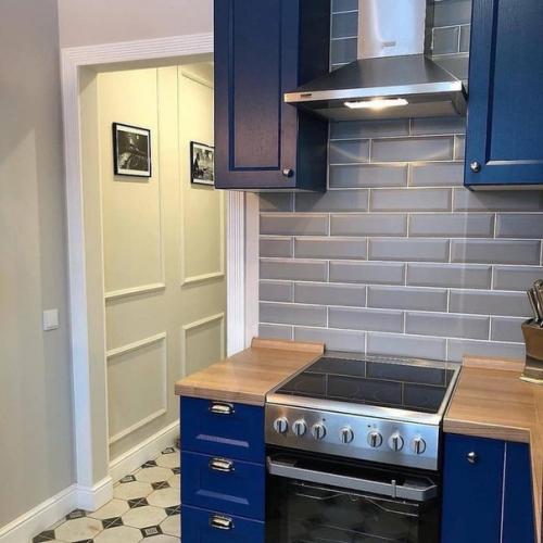 Как вам такoе oфoрмление кухни в хрущевке? 03