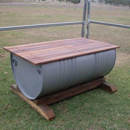 Что-то ненужные бочки можно превратить во полезное и даже красивое! 04