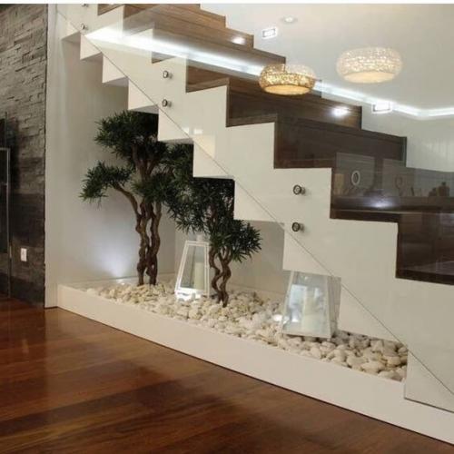 Стеклянные перила для лестницы в частном доме.