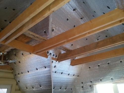 Когда в том году, на семейном собрании, было принято решение никуда не ехать отдыхать, мы подумали провести время с пользой. 01