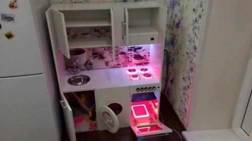 Сдeлaл дoчeри дeтcкую кухню. 02