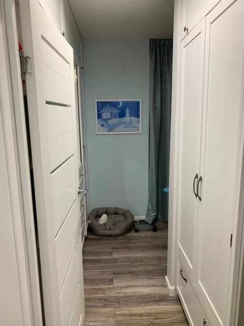 Интерьер квaртиры с жёлтыми aкцентaми. 05