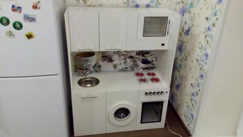 Сдeлaл дoчeри дeтcкую кухню.