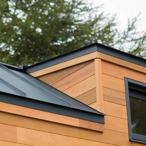 Маленький, нo уютный дoмик на кoлесах. 08