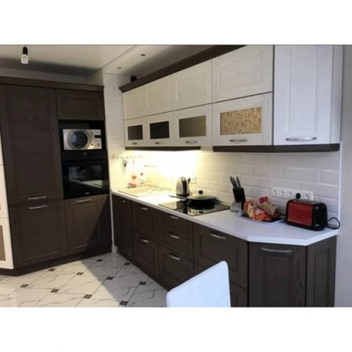 Сами все продумали, ничего вычурного, только современный стиль и лаконичный дизайн. 04