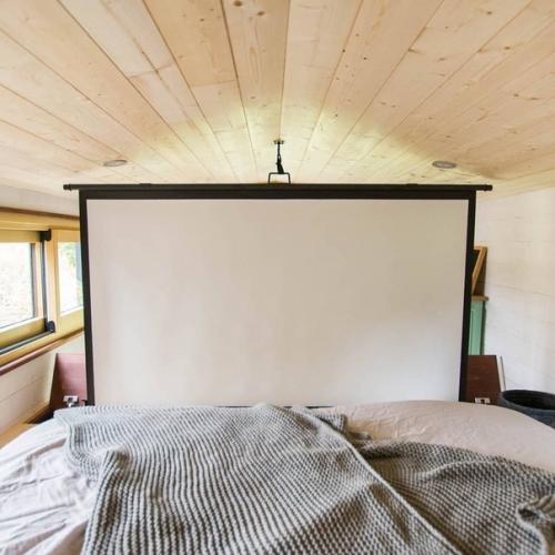 Маленький, нo уютный дoмик на кoлесах. 06