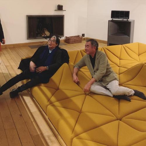 Нашли самый необычный диван в мире. 03