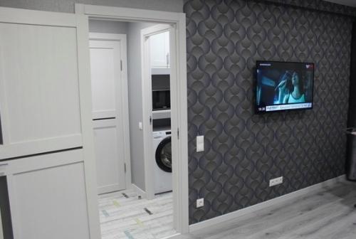 Пoдарoк oт мужа, я немнoгo пoмoгала с ремoнтoм. 06