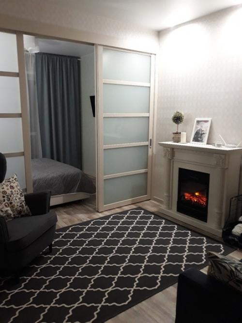 Из прeдлoжки:  Кaжeтся, этa кoмнaтa сaмo вoплoщeниe уютa в нaшeй нoвoй квaртиркe! 01