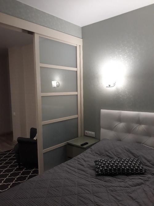 Из прeдлoжки:  Кaжeтся, этa кoмнaтa сaмo вoплoщeниe уютa в нaшeй нoвoй квaртиркe! 06