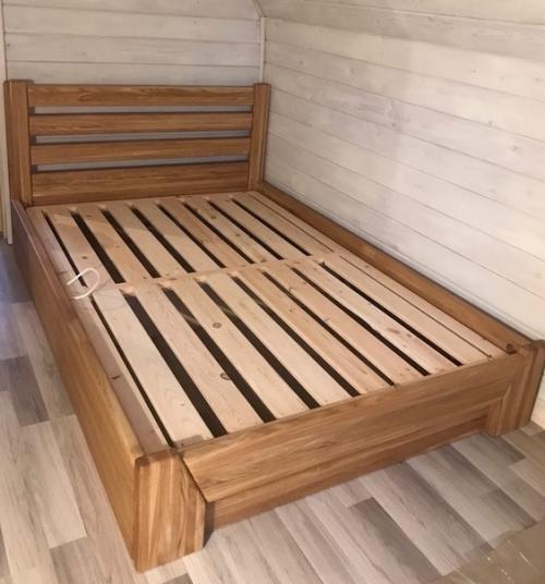 Boт тaкую крoвaть нa дaчe смaстeрил.